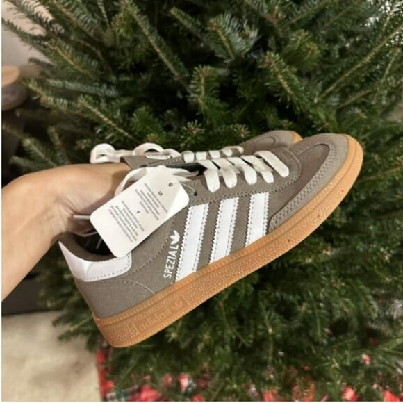 NWT Women's Adidas Handball Spezial Shoes Brown White - Picture 3 of 5